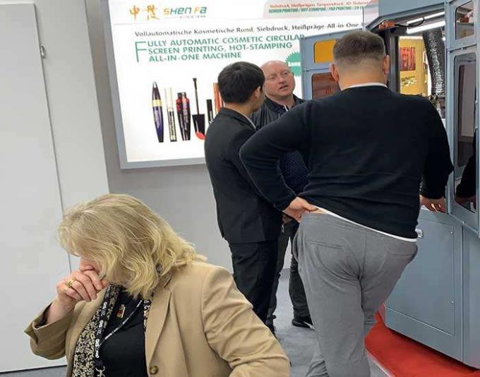 เครื่องพิมพ์หน้าจอ servo ความเร็วสูงเต็ม / เครื่องพิมพ์แบบร้อน สําหรับบุหรี่อิเล็กทรอนิกส์ทรงกลม / วงกลม / สามเหลี่ยม 13